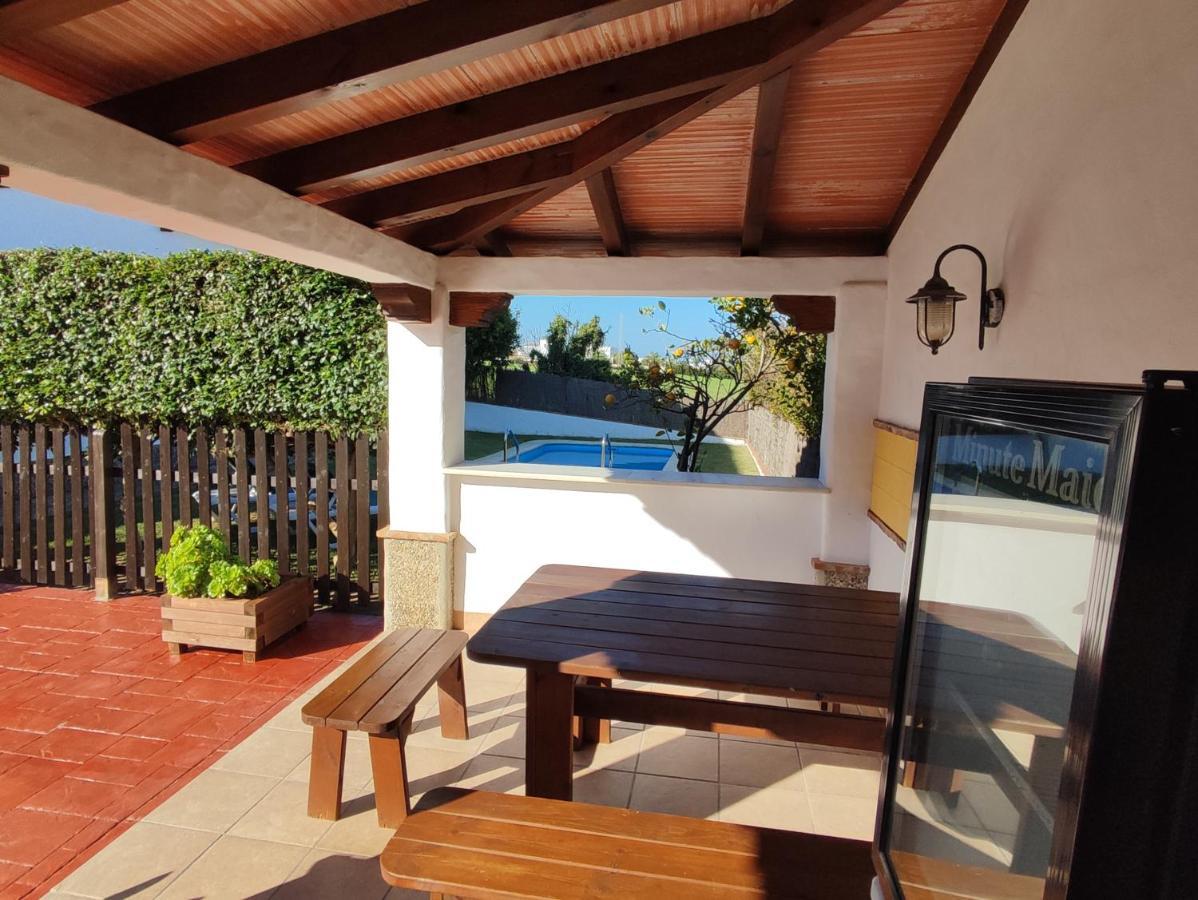 Casa Antonia Villa โกนิล เด ลาฟรอนเตรา ภายนอก รูปภาพ